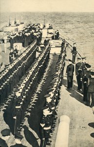 Royal Marines seřazeni na přehlídce na palubě lodi, druhá světová válka, c1939-c1943 1944. od Unbekannt