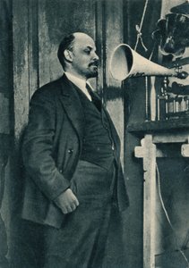 Ruský bolševický vůdce Vladimir Lenin na rozhlasové nahrávce v Kremlu, Moskva, Rusko, 1919 od Unbekannt
