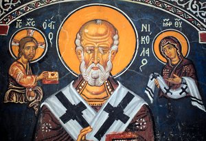 Svatý Mikuláš obklopuje Krista a Marii Byzantská freska ze 14. století (1332) Nathex, jižní stěna kostel Panny Marie Phorbiotissa, Asinou místo UNESCO Troodos region, Kypr od Unbekannt
