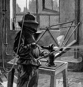 Pískování spojů rámu jízdního kola, Francie, 1896 od Unbekannt
