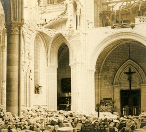 Katedrála Soissons, Soissons, severní Francie, c1914-c1918 od Unbekannt