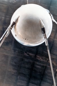 Sputnik 1, ruský satelit, 1957 od Unbekannt