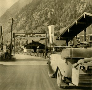 Začátek vysokohorské silnice Grossglockner, Fusch an der Großglocknerstraße, Rakousko, c1935. od Unbekannt