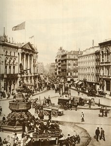 Socha Erose na Piccadilly Circus, Londýn, c1910, 1935. od Unbekannt