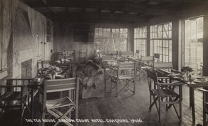 Čajovna, Easton Court Hotel, Chagford (černobílá fotografie) od Unbekannt