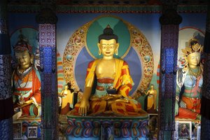 Chrám tisíce Buddhů Dashang Kagyu Ling shromáždění Shakyamuni Buddha, La Boulaye, Francie od Unbekannt