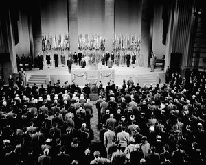 16. plenární shromáždění zakládající konference Organizace spojených národů v Opeře v San od Unbekannt