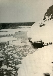 První místo přistání, ukazující vylamování ledu v zálivu a odplouvající sever, 1908, 1909 od Unbekannt