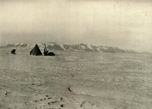 Pohoří Queen Alexandra Range Fotografováno na cestě dolů po ledovci, c1908, 1909 od Unbekannt