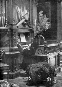 Rumunská královna hrající na varhany, 1904 od Unbekannt