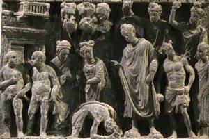 Victoria and Albert Museum. Reliéf zobrazující pokus o Buddhův život. 100-200. Schist. Gandhara/Severozápad Pákistánu. Spojené království od Unbekannt