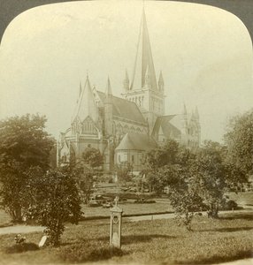 Trondhjemská katedrála, jejíž tradice sahají až osm století zpět, Norsko, kolem roku 1905. od Unbekannt