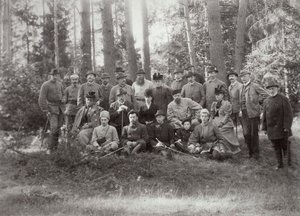 Car Alexander III s rodinou a přáteli na lovu v Bělověžském pralese, Rusko, 1894 od Unbekannt
