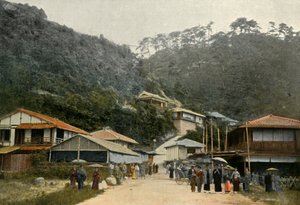 Une Rue A Nunobiki, Pres De Kobe, A Road in Nunobiki, near Kobe, 1900. od Unbekannt