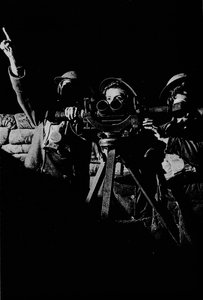 Ženy ve službě na protiletadlové baterii, 1943 od Unbekannt