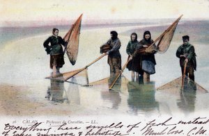 Ženy lovící krevety, Calais, 1905 od Unbekannt