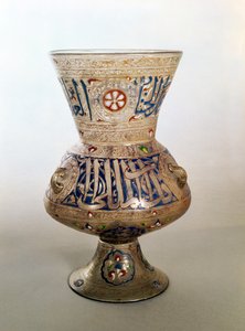 Mešitová lampa s věnováním Shibi-Abdania Kafur ar-Rumi, polovina 14. století (smaltované sklo)