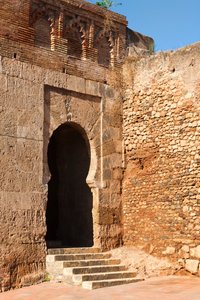 Niebla, provincie Huelva, Andalusie, jižní Španělsko. Puerta del Buey, neboli Brána Buvola, jeden ze vstupů přes hradby do města. od Unbekannt Unbekannt