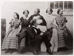 Alexander Parkes, anglický vynálezce a chemik, s rodinou, c 1870 od Unbekannt