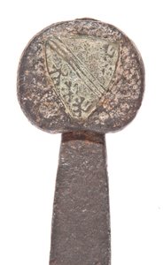 Detail, pozdně středověký široký meč s dřívější vikingskou čepelí a erbovými ložisky rodiny De Bohun od Unbekannt
