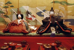 Panenky Hina, vyrobené v washi, tradiční japonský papír, na sobě rafinované, elegantní oblečení, šlechtická nebo královská rodina z období Heian, Kurashiki, japonská civilizace