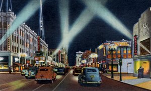 Hollywood Boulevard yöllä Kaliforniassa od Unbekannter Künstler