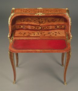 Louis XV bureau de dame, s květinovou intarzií a ormolu, od Bernarda II. van Risenburgha (fl. 1730-65/6), kolem 1750 od Unbekannt