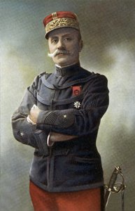 Marechal Ferdinand Foch (1851-1929), divizní generál francouzské armády, poté velitel armády Alliees na severu, náčelník generálního štábu francouzské armády a generalissimus vojsk Alliees v březnu 1918, hodnost marechala získává v roce 1918, foto b od Unbekannter Künstler