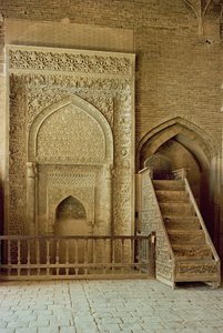 Mihrab (modlitební výklenek) a minbar (kazatelna) v místnosti sultána Uljaitu, pravděpodobně 13./14. století (foto) od Unbekannt