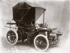 Motorový vůz na stánku C S Rolls & Co