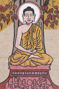 Buddhistická pagoda Ong Nui, Nástěnná freska, Život Buddhy, Buddha Šákjamuni sedící v meditační pozici pod stromem Bodhi, Quy Nhon, Vietnam, 2019 (foto) od Unbekannt