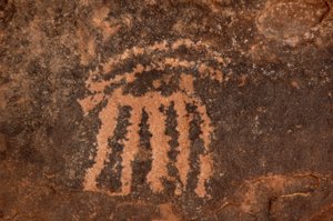 Skalní umění, Prehistorie: Rytina antilopy Oryx v masivu Uweinat, Egypt. (Období od 8000 do 3000 let před naším letopočtem). Fotografování od Unbekannt