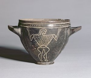 Pohár „Skyphos“ s vyřezanou postavou válečníka, Etruscan, asi 650-625 př. n. l. (impasto ware a žlutý okr) od Unbekannt