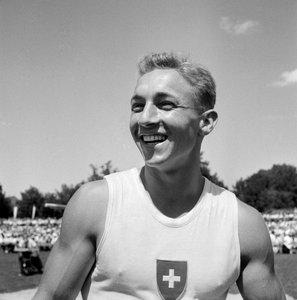 Švýcarská umělecká gymnastika Hans Eugster (č/b foto) od Unbekannt