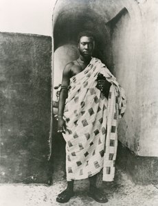 Ašantský král; Prempeh, počátek dvacátého století (černobílá fotografie) od Unbekannt