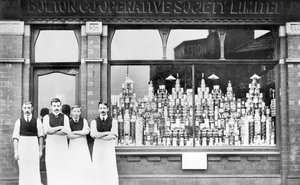 Spojené království: The Bolton Co-operative Society Shop od Unbekannt
