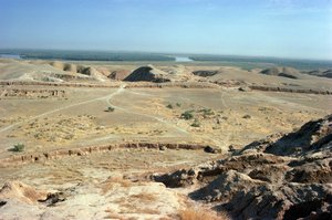Pohled na zikkurat, postavený elaminským králem Untash-Galem (1265-46 př.nl) (foto) od Unbekannt