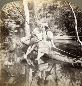 Fishing Smack. od Underwood and Underwood