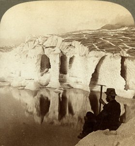 Aletschský ledovec a jezero Marjelen, Švýcarsko. od Underwood and Underwood