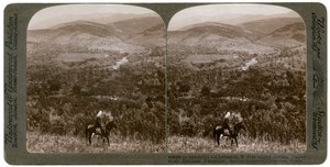 Libanon, při pohledu na východ přes horní údolí Jordánu k hoře Hermon, 1900. od Underwood and Underwood