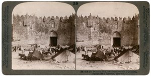 Damašková brána, severní vstup do Jeruzaléma, Palestina, 1896. od Underwood and Underwood