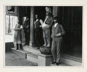 V Bootshop, Columbia, CA od Unknown