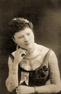 Portrét tetované ženy, kolem roku 1905