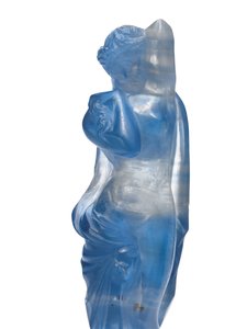 Socha „Modrá Venuše“, cca polovina 19. století (safír, spinel a diamanty) od Unknown artist