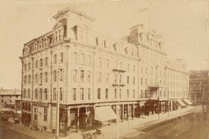 Bussell House (Ottawa) od Unknown artist