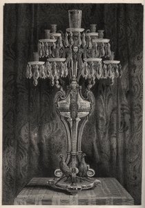 Křišťálový svícen z továrny Baccarat - - rytina v 
