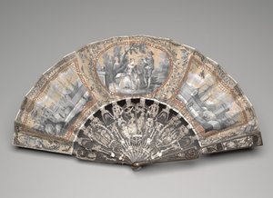Skládací vějíř s "grisaille" scénami, kolem 80. let 18. století (kvaš na dvojitém hedvábném listu, mosaz, kovová nit, kost nebo slonovina, zlacení, perleťové a pastové drahokamy) od Unknown artist