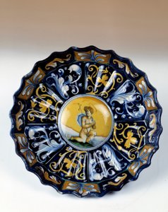 Godronnee fajánsový pohár zdobený angelotem. Egouen ze 16. století. Národní muzeum renesance od Unknown artist