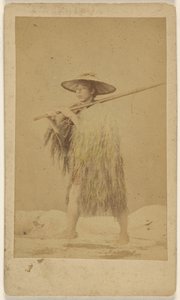 [Japonec ve slaměné pláštěnce a klobouku do deště s dlouhou tyčí] od Unknown artist
