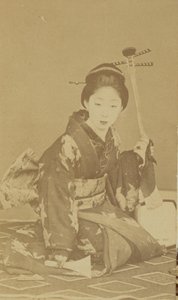 [Klečící Japonka] od Unknown artist